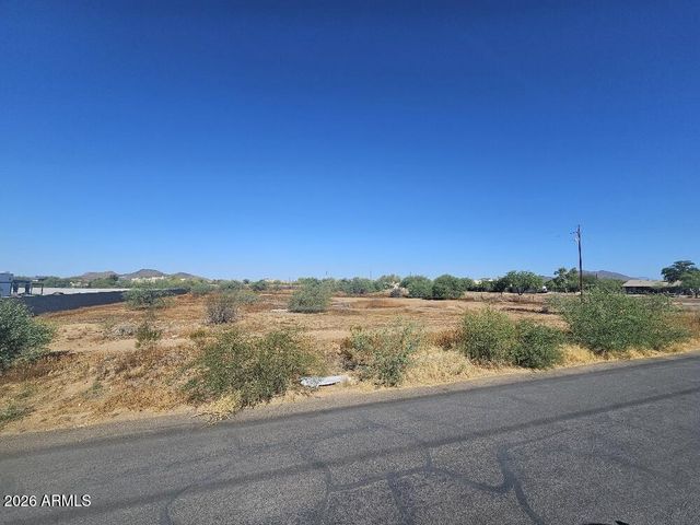 36XXX N 12th Street 38, New River, AZ 85087