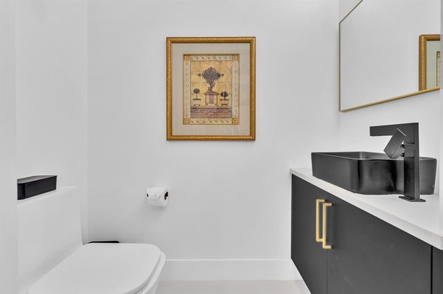 701 E Camino Real 12g, Boca Raton, FL 33432
