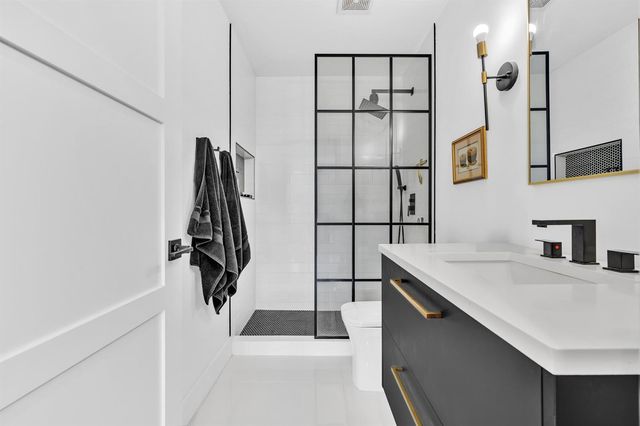 701 E Camino Real 12g, Boca Raton, FL 33432