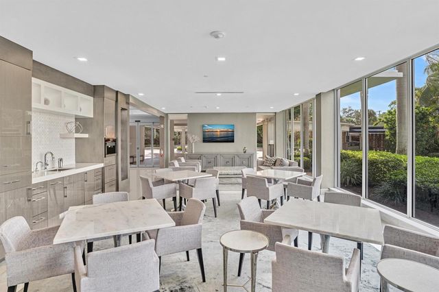 701 E Camino Real 12g, Boca Raton, FL 33432