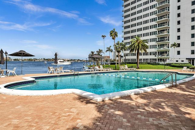 701 E Camino Real 12g, Boca Raton, FL 33432