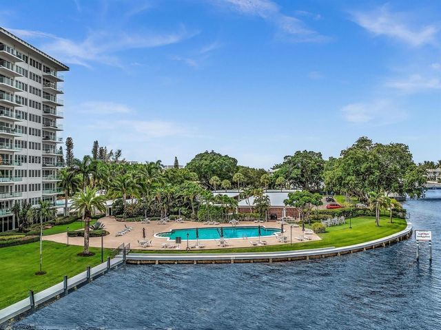 701 E Camino Real 12g, Boca Raton, FL 33432