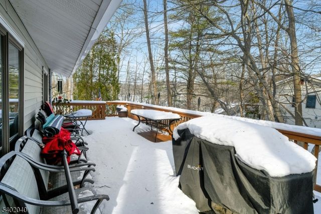 153 Forest Lake Dr, Byram Twp., NJ 07821