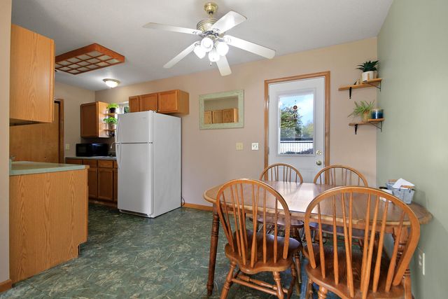 407 S ROCHEFORD ST, Sturgeon, MO 65284