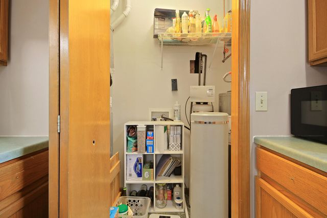 407 S ROCHEFORD ST, Sturgeon, MO 65284