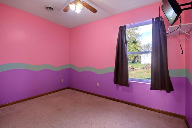 407 S ROCHEFORD ST, Sturgeon, MO 65284