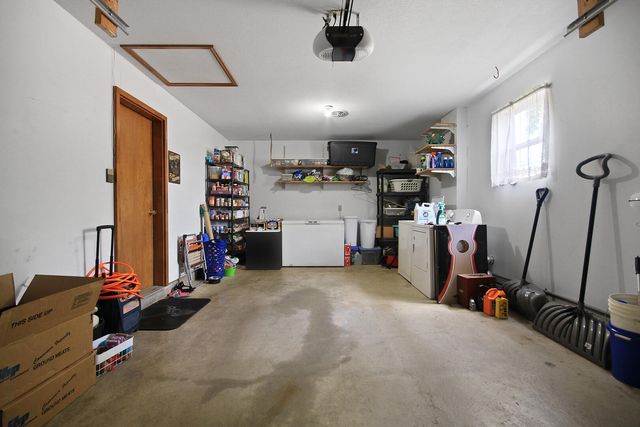 407 S ROCHEFORD ST, Sturgeon, MO 65284