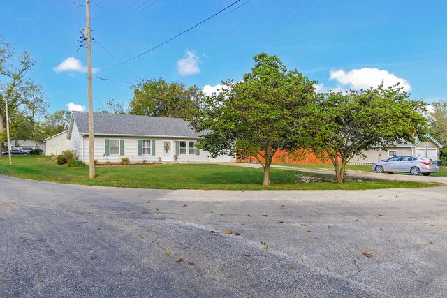 407 S ROCHEFORD ST, Sturgeon, MO 65284