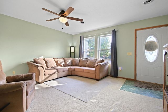 407 S ROCHEFORD ST, Sturgeon, MO 65284