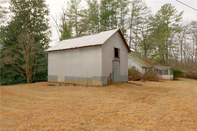 3364 NC Highway 66 S, Westfield, NC 27053