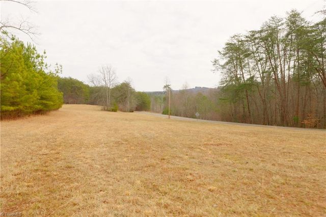 3364 NC Highway 66 S, Westfield, NC 27053