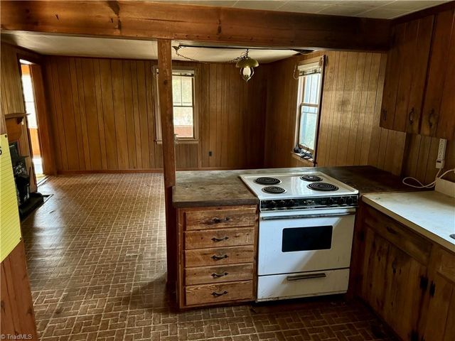 3364 NC Highway 66 S, Westfield, NC 27053