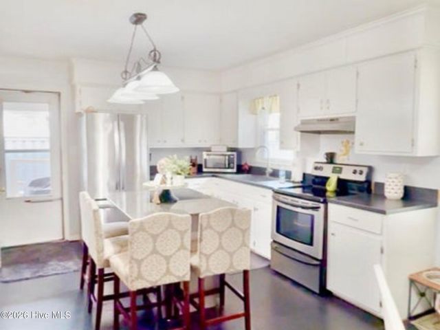 8451 Nc-306 S, Arapahoe, NC 28510