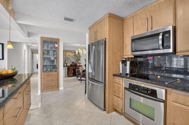 910 NE 205TH Street, Miami, FL 33179