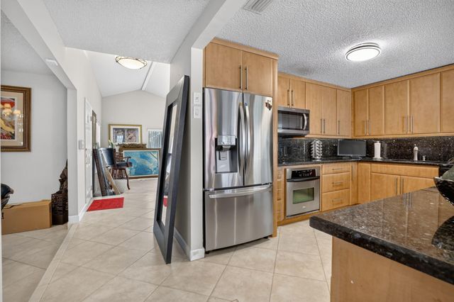 910 NE 205TH Street, Miami, FL 33179