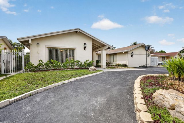 910 NE 205TH Street, Miami, FL 33179