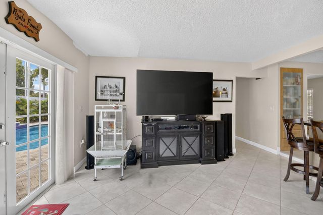 910 NE 205TH Street, Miami, FL 33179