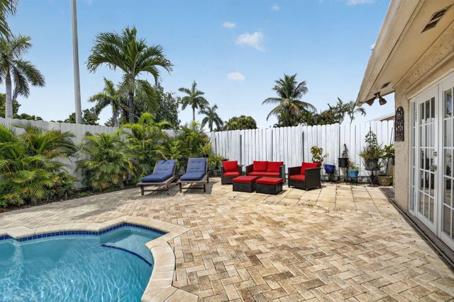 910 NE 205TH Street, Miami, FL 33179