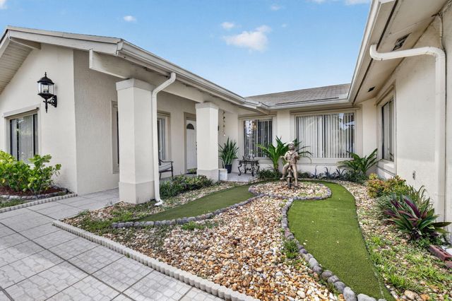 910 NE 205TH Street, Miami, FL 33179