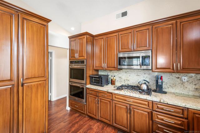 39660 Bordeaux Pl, Murrieta, CA 92562