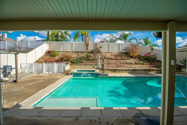 39660 Bordeaux Pl, Murrieta, CA 92562