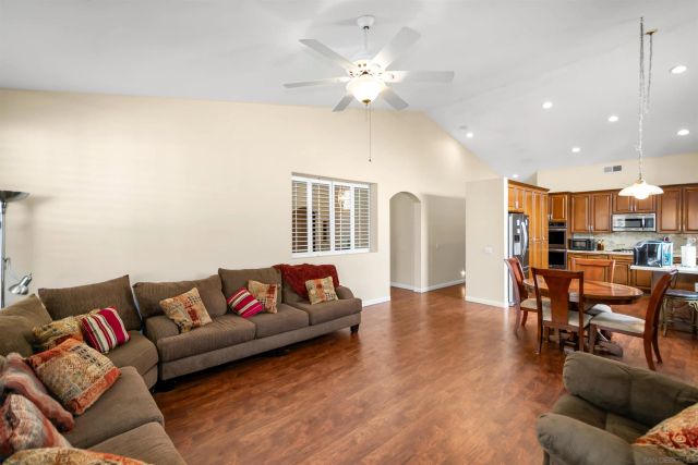 39660 Bordeaux Pl, Murrieta, CA 92562