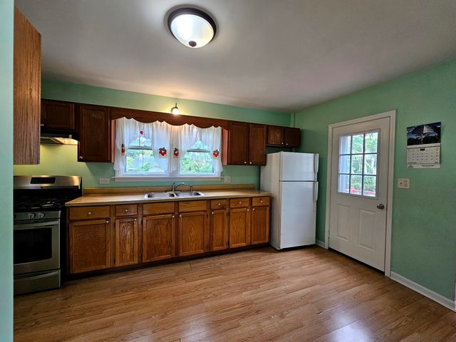 612 Page Avenue, Elgin, IL 60120
