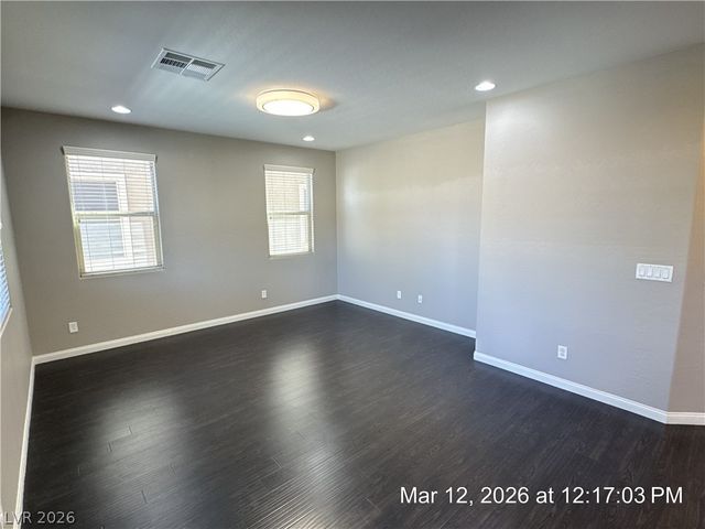 130 Serpens Avenue, Las Vegas, NV 89183