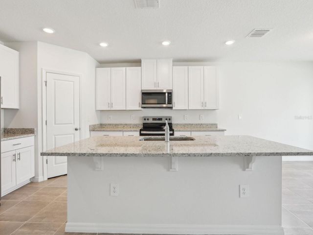 1361 OAK VALLEY DRIVE, Auburndale, FL 33823