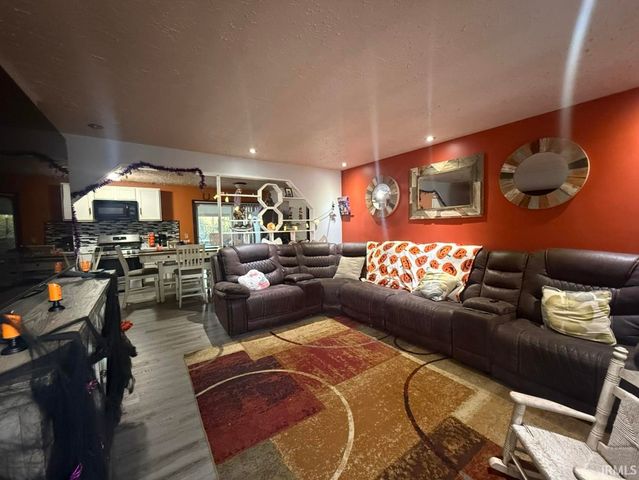 6420 Downingtown Drive, Fort Wayne, IN 46816