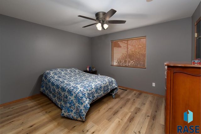 904 E Maywood St Street, Brandon, SD 57005