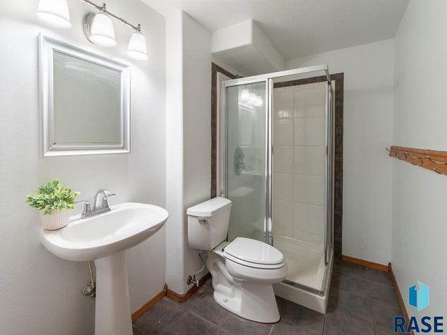 904 E Maywood St Street, Brandon, SD 57005