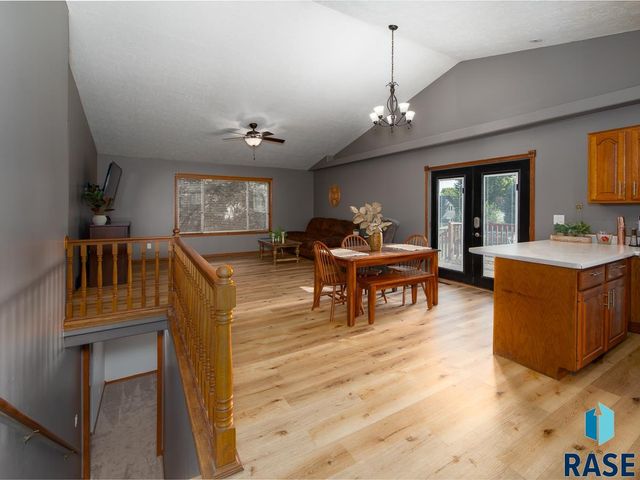 904 E Maywood St Street, Brandon, SD 57005