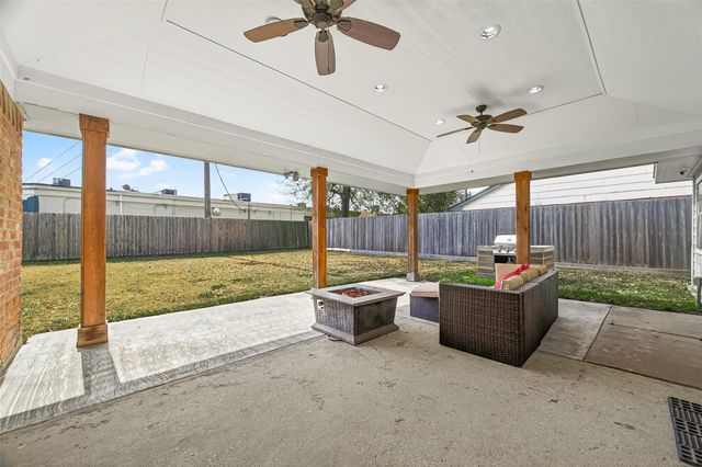 13719 Bonaventure Drive, Houston, TX 77065