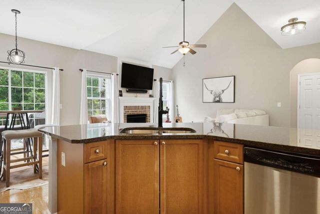 17 Lilyfield Lane, Acworth, GA 30101