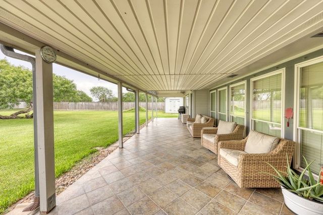 2209 Richland Dr, Corpus Christi, TX 78418