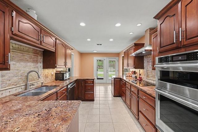 2209 Richland Dr, Corpus Christi, TX 78418