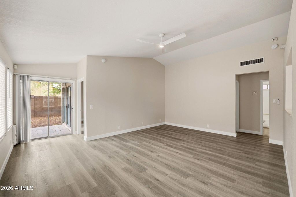 15033 W HERITAGE OAK Way, Surprise, AZ 85374 — photo 4