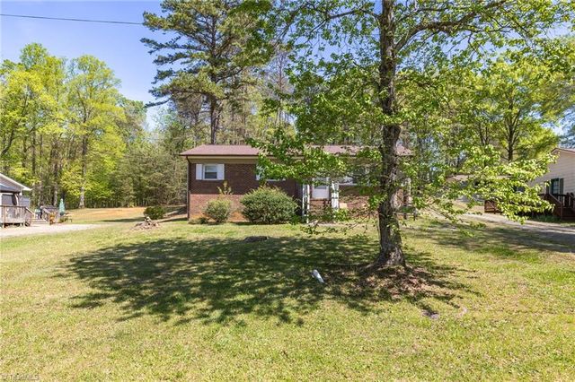 1014 Pine Lane, Eden, NC 27288