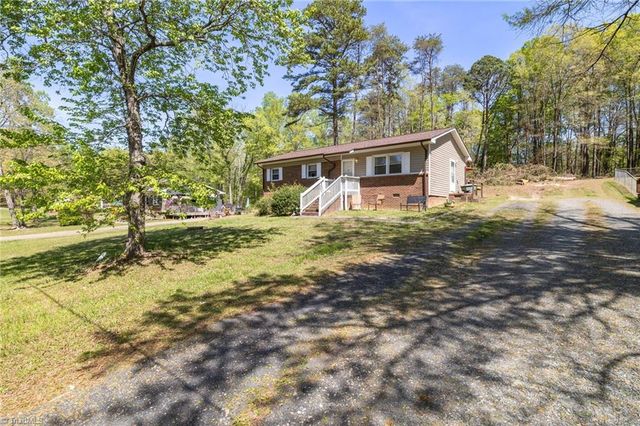 1014 Pine Lane, Eden, NC 27288