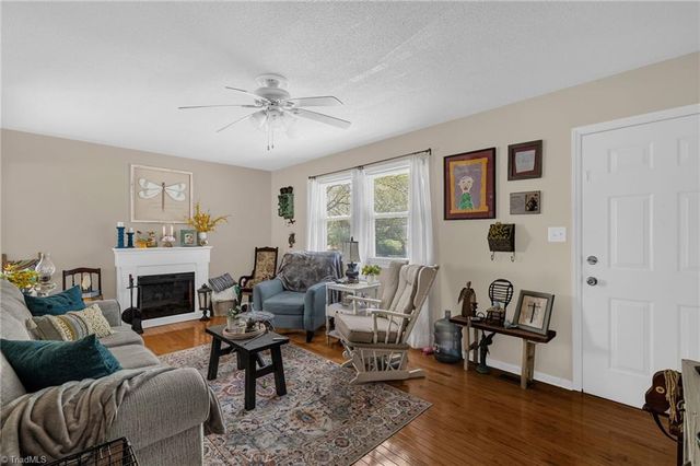 1014 Pine Lane, Eden, NC 27288