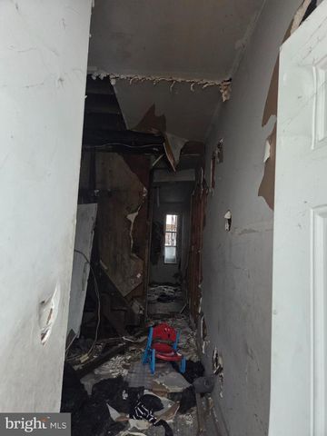 305 S PULASKI ST, Baltimore, MD 21223