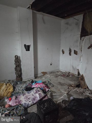 305 S PULASKI ST, Baltimore, MD 21223