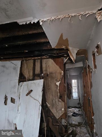 305 S PULASKI ST, Baltimore, MD 21223