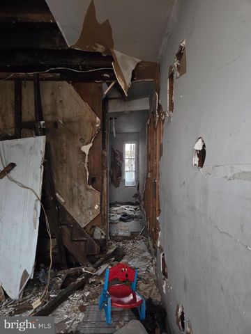 305 S PULASKI ST, Baltimore, MD 21223