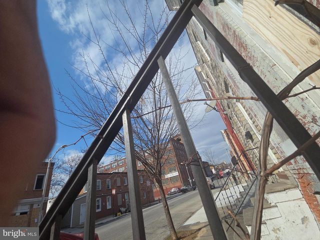 305 S PULASKI ST, Baltimore, MD 21223