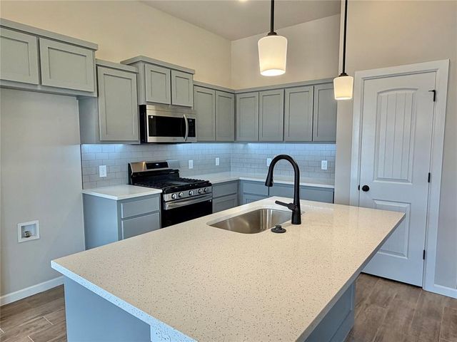 4015 Abingdon Drive, Norman, OK 73026