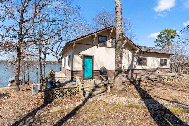 305 South Park Rd, Scroggins, TX 75480