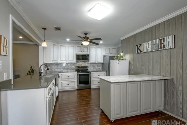 17172 Deer Meadow Ave, Baton Rouge, LA 70816