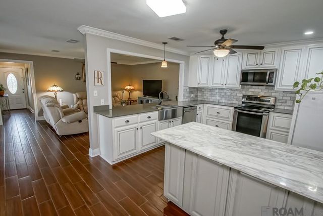 17172 Deer Meadow Ave, Baton Rouge, LA 70816